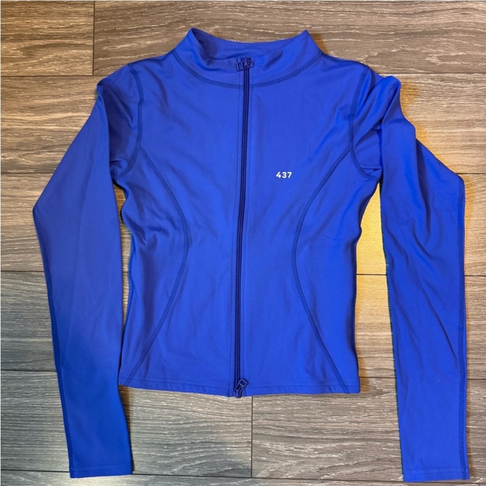 Blue Fitted Long Sleeve Zippered Sweatshirt with Mandarin Collar